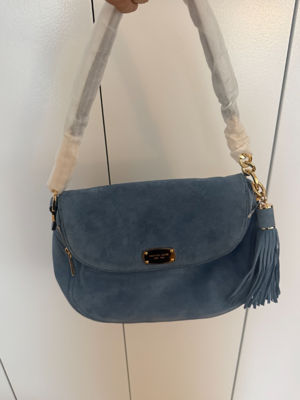 Michael Kors Bedford Bag in Baby Blue Suede NWT - Picture 2 of 10